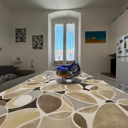 Apartment In Via Venti La Spezia